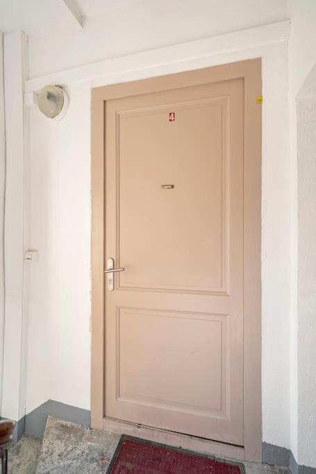 Superbe Appartement Intramuros Avignon Exteriör bild