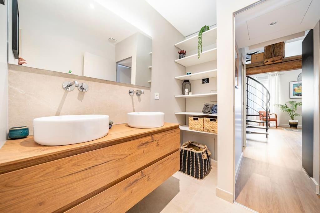 Superbe Appartement Intramuros Avignon Exteriör bild