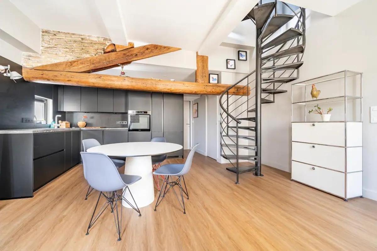 Superbe Appartement Intramuros Avignon Exteriör bild